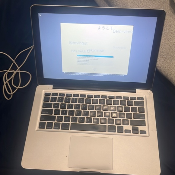 Macbook - Picture 2 of 2